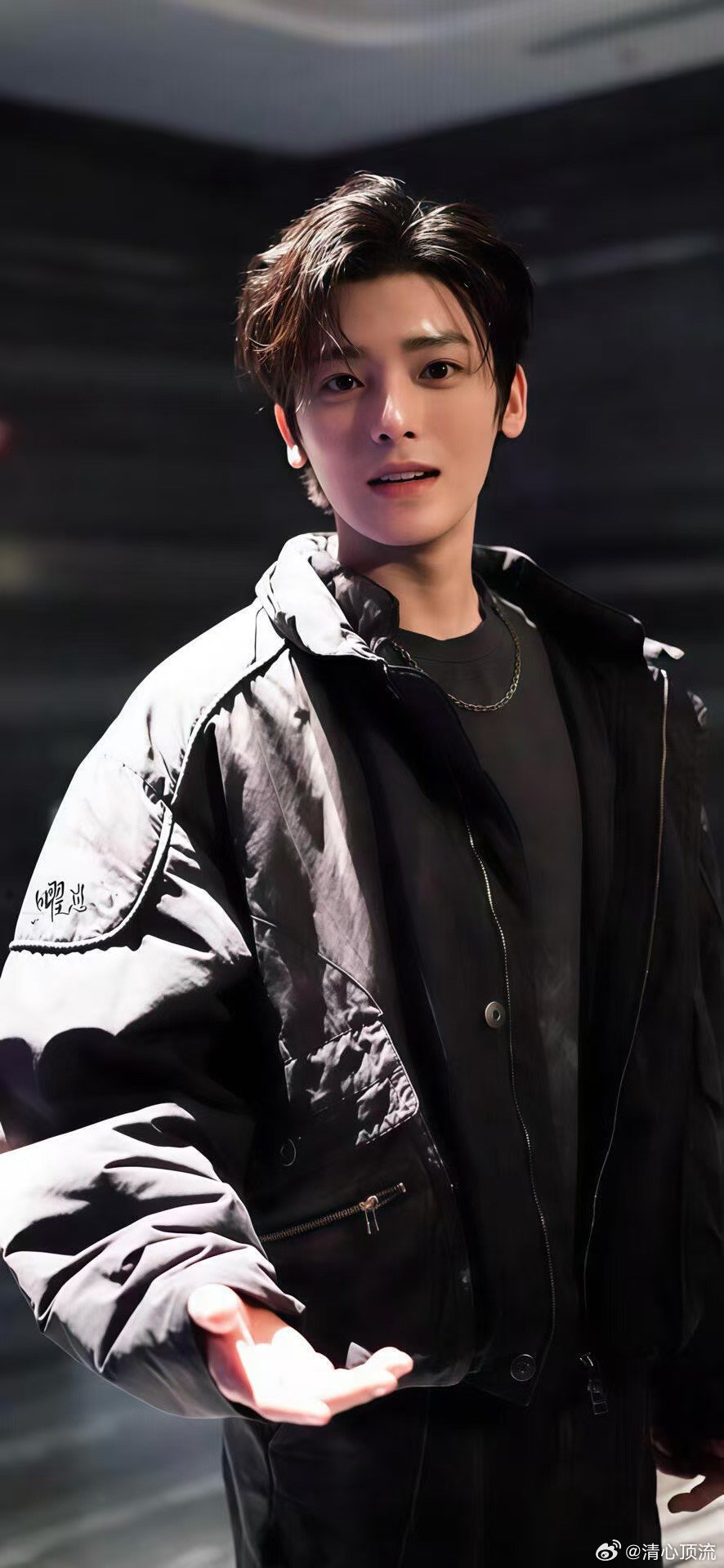 攻玉主演 侯明昊鹤男鹤男是优酷艺人，出演女主很合理，侯明昊天选蔺承佑，定男选女模