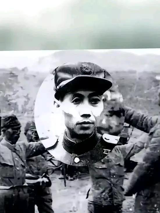 方虎山，朝鲜义勇军将领，一个不折不扣的抗日、抗美虎将。1946年的春节的通化城，