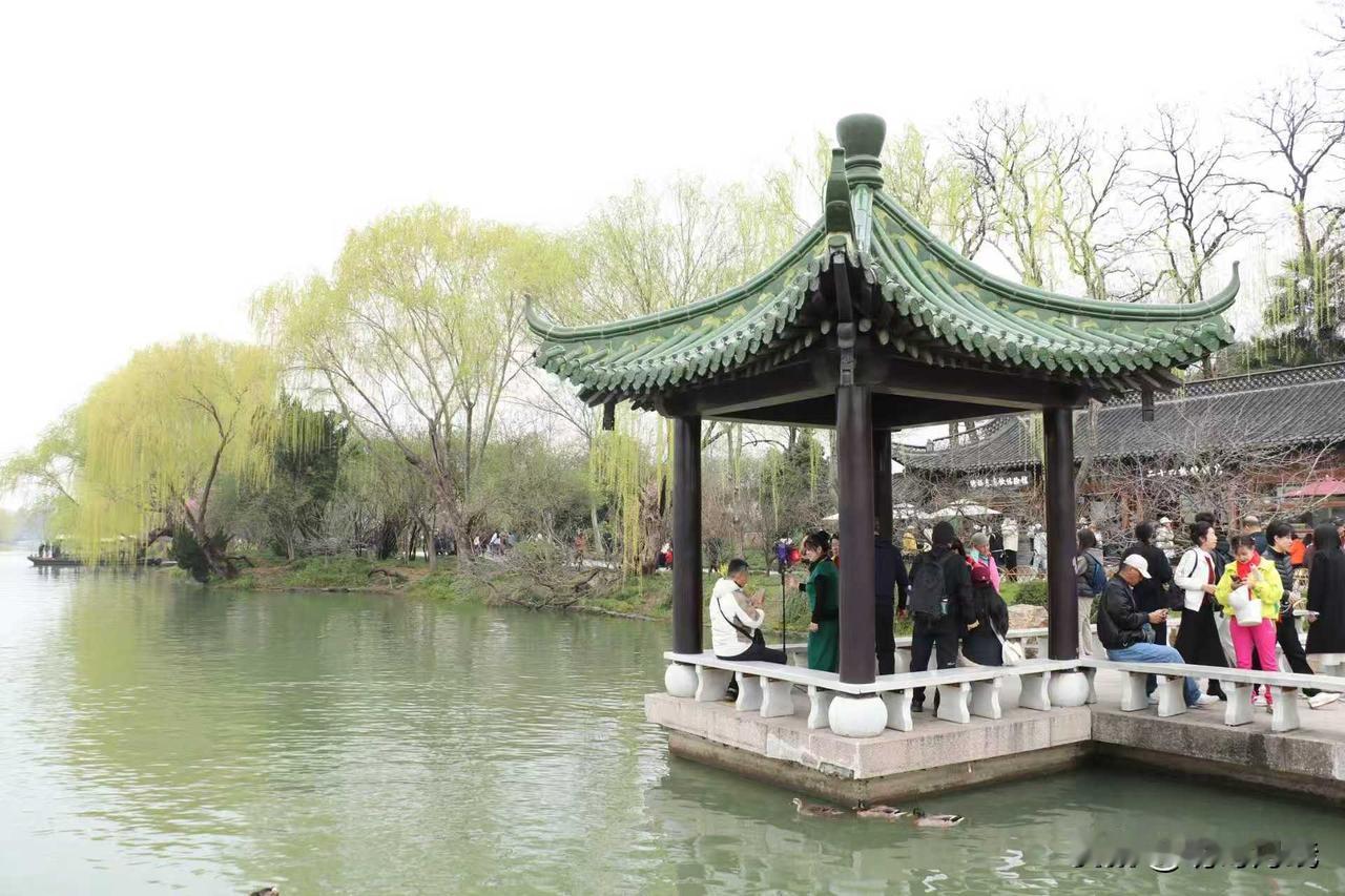 到扬州去游玩的梦想实现了

“故人西辞黄鹤楼，烟花三月下扬州”,李白的千古名句，