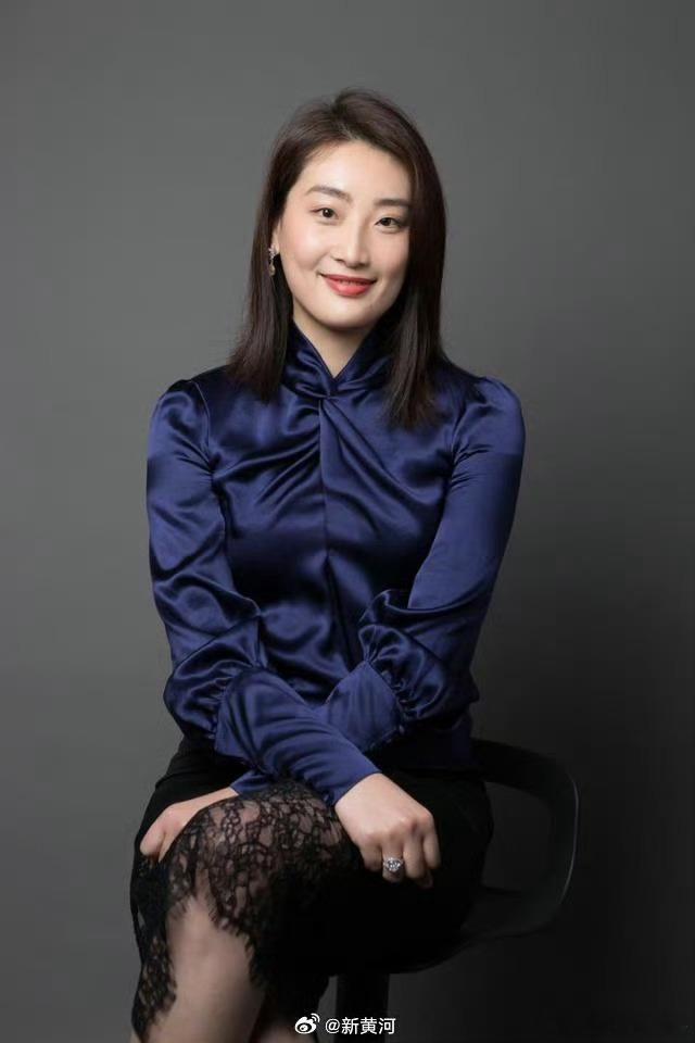 宗馥莉名下多家娃哈哈更名宏胜6月4日，杭州娃哈哈方便食品有限公司正式更名为杭州宏