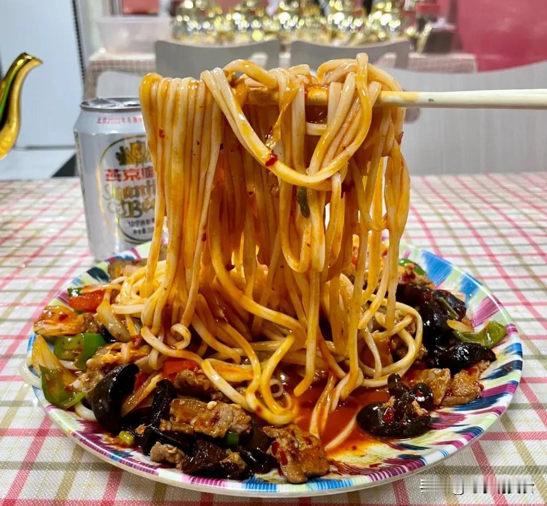  这家拌面馆子绝对没有几个人知道，但是知道的人都是老食客，不是真正的老食客肯定听