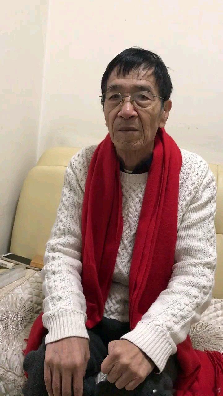 你觉得颜冠英适合饰演哪位足球教练？（这个名字好像适合英超球队教练） 