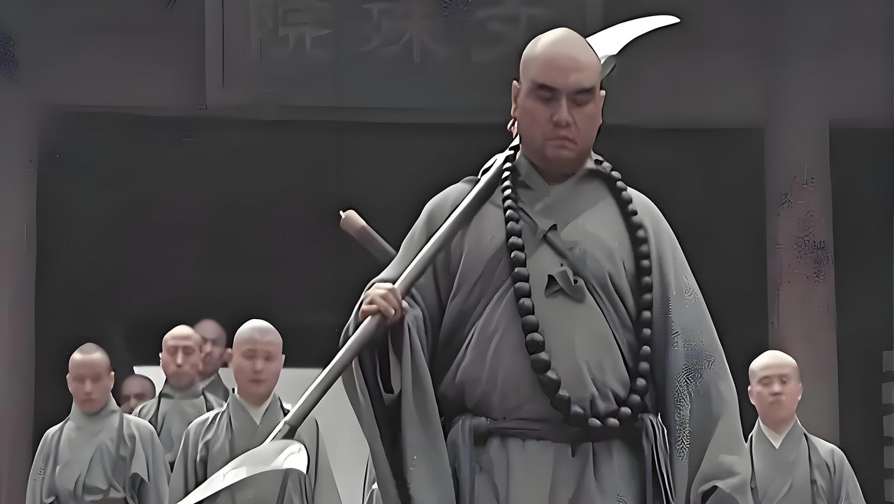 都说鲁智深是步战王者，谁能想到，他上马单挑，竟能硬刚梁山五虎将不落下风！他的马战