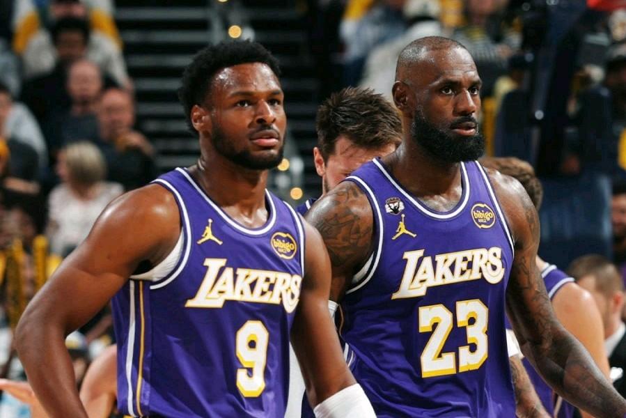 虎父无犬子！

布朗尼发展联盟又是杀疯了的节奏，老詹社媒更是狂赞自己儿子的表现！