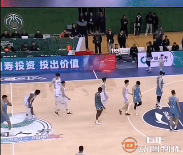 CBA奇闻：南京队昨晚6人vs5人浙江[捂脸][捂脸]