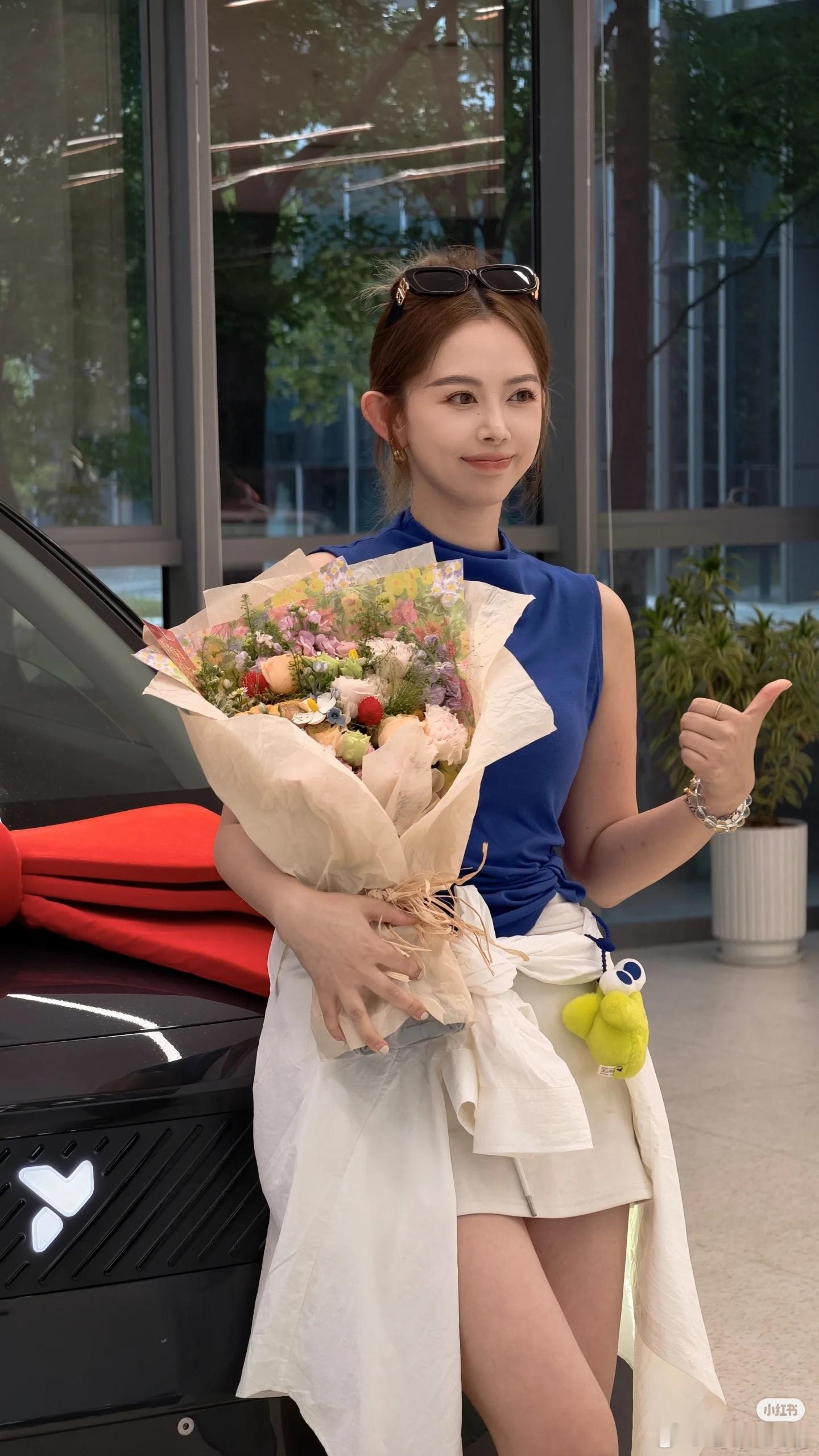 哈哈哈哈哈是谁去提像素玩家呀是我呀！！真的如朋友说的…入了蔚来就会坚定自己是蔚来