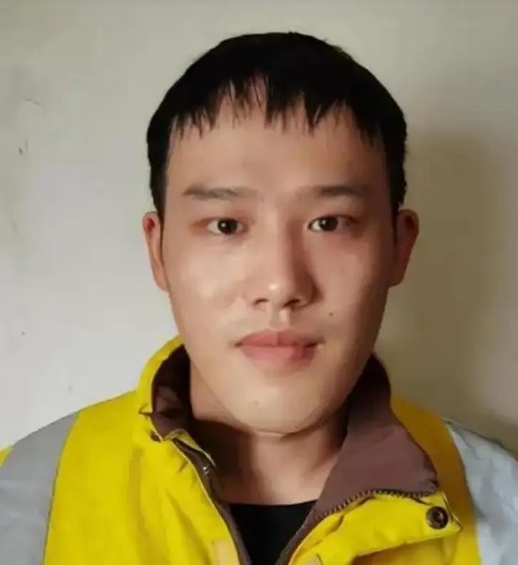 2018年杭州，21岁外卖员叶阳辉接到了一单特殊的配送。订单备注栏里只写了六个字