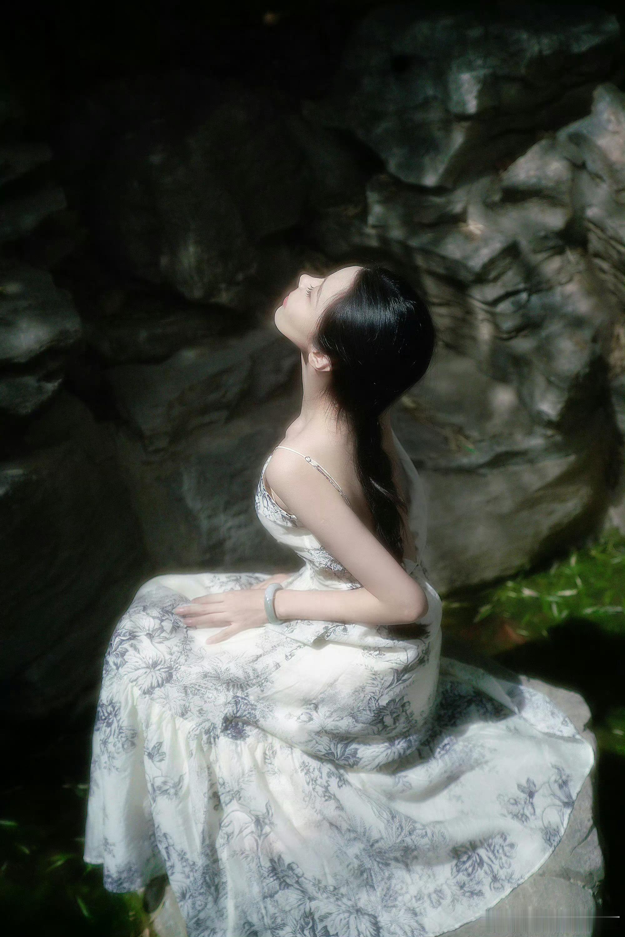 #重庆约拍[超话]##重庆约拍啦[超话]##重庆约片啦[超话]# 「  你在画里