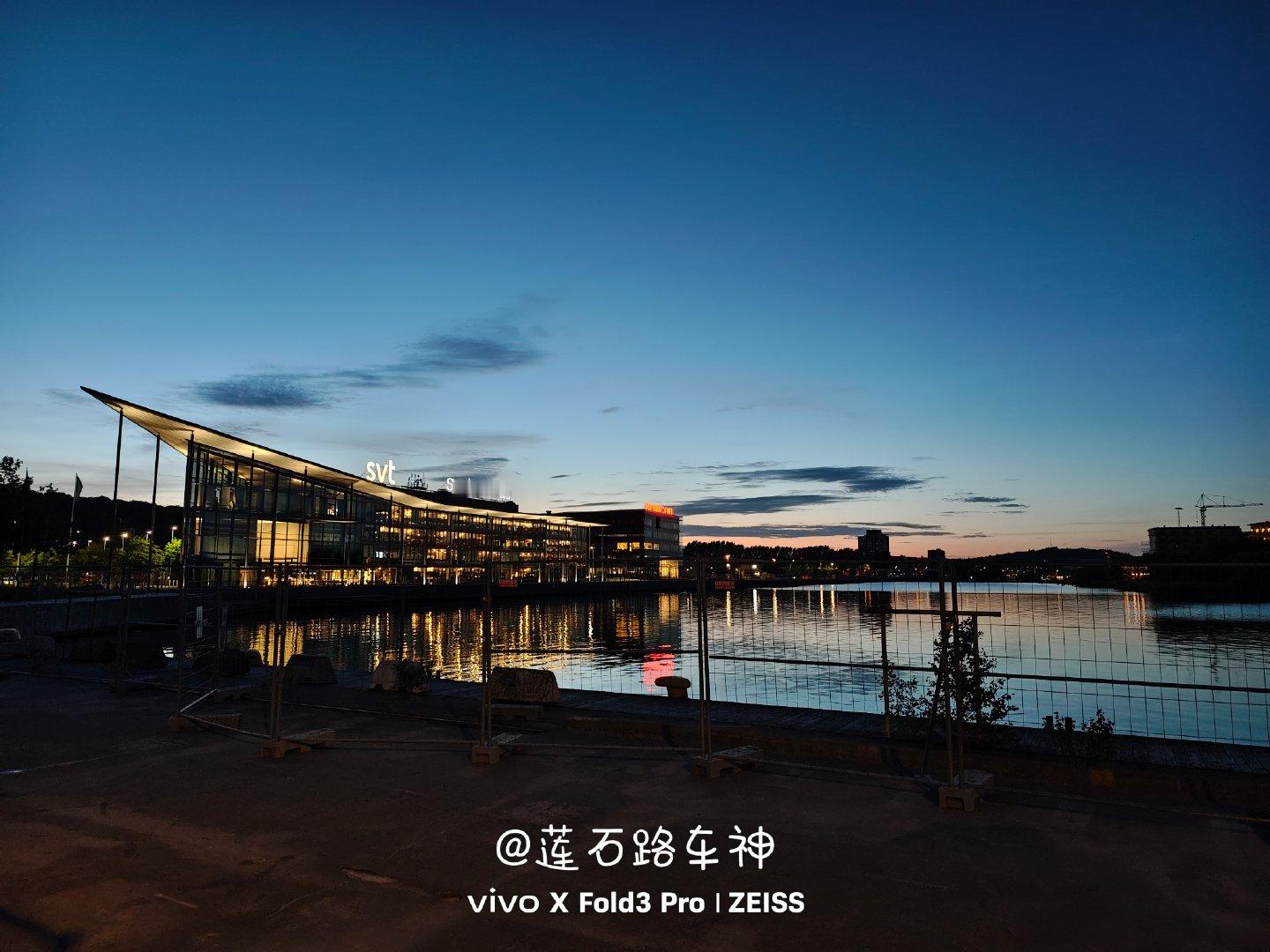 你见过瑞典夜里11点的夕阳和早上5点的日出吗？感觉太阳就没下过班[允悲][允悲]