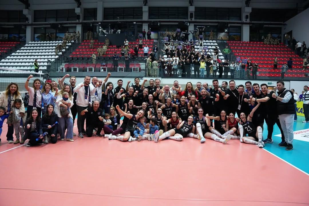 甲级球队阿菲永两战全胜晋级土超

土耳其女排甲级联赛最后阶段四强战中，阿菲永市云