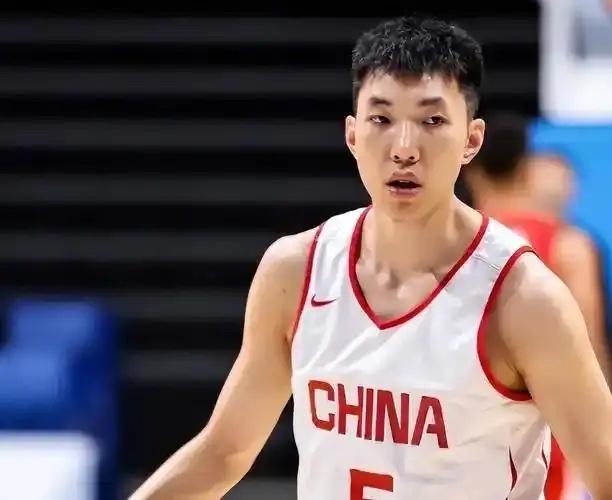 中国男篮惨败日本，主要球员打分：8人不及格！

这场比赛打完，很多球迷心里都有一