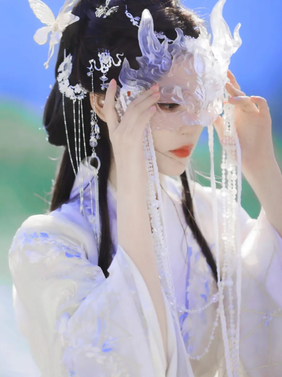 祝绪丹 自己吓自己 宝宝古装请多来好嘛[爱慕] 