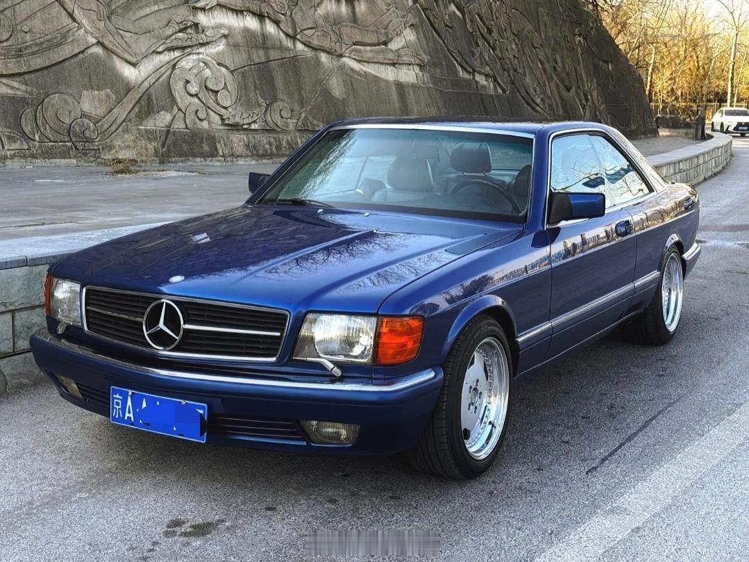 40岁的奔驰560Sec，车主收拾的真精神