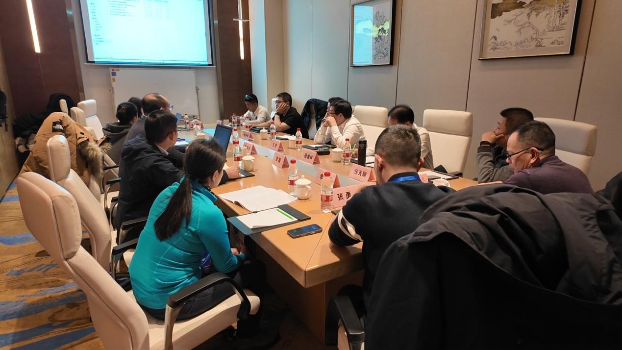 第三届新质生产力汽车大会换届那场面，一下子就给大会添了新活力，签约、颁奖的时候，