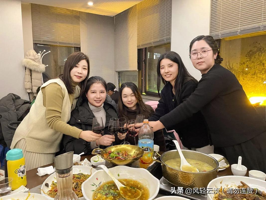 今日小欢喜：久别重逢，皆是温柔
 
今天最开心的小事，莫过于一场迟到多年的相聚。