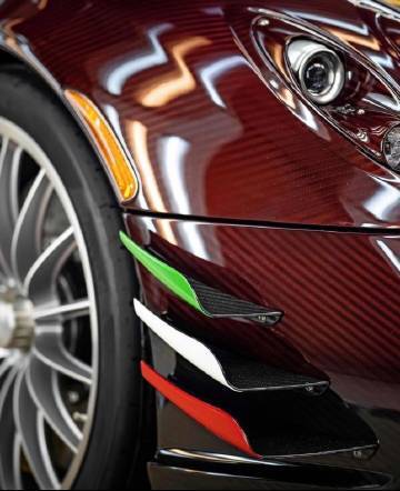 汽车评测 Pagani Huayra Dinamica EVO! 发动机：双涡轮