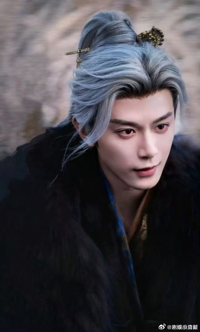 逐玉男性群像 谁能想到《逐玉》一部剧集齐四款男人！深情隐忍款、疯批拉扯款、赤诚坦