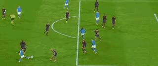 那不勒斯点球吹错了，可国米输得不冤。
边路被内雷斯撕成破筛子，巴斯托尼站着看，索