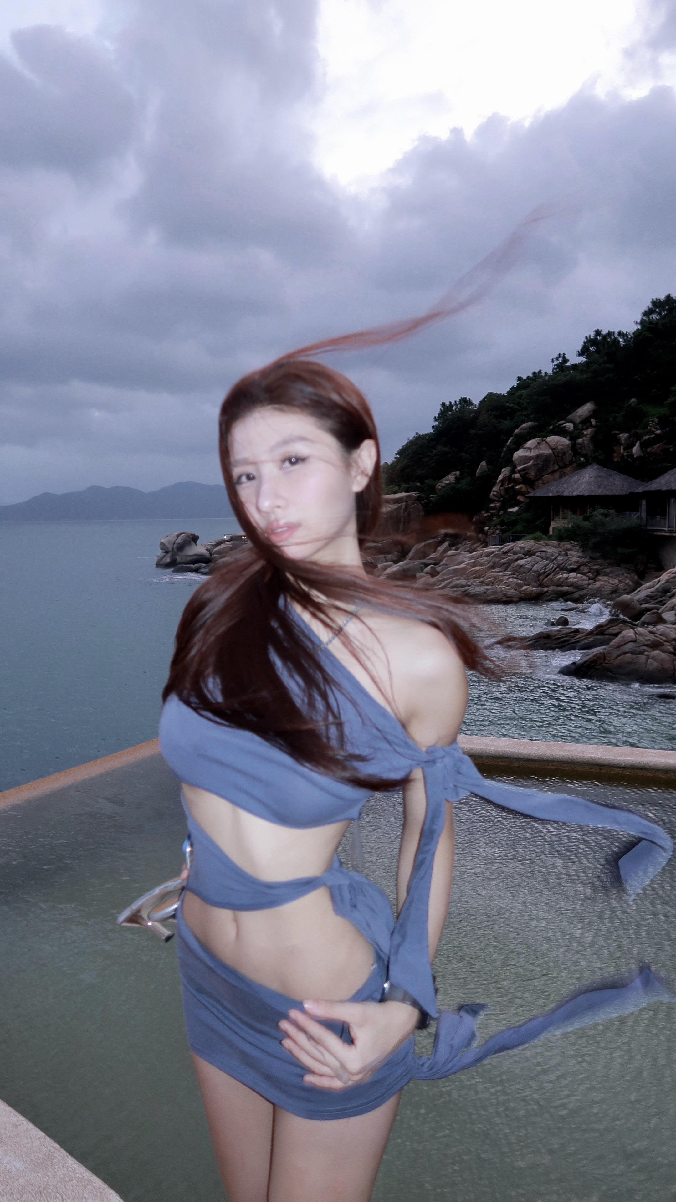 不知道…我的身材很曼妙。