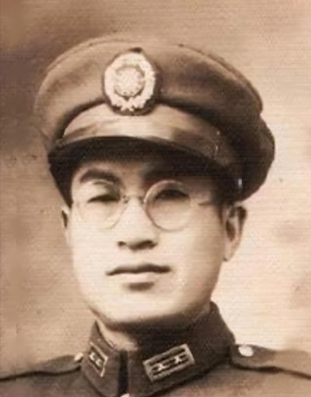 1951年冬天，抗日名将、国军中将李延年在台北监狱被释放出来，可是被释放出来后的