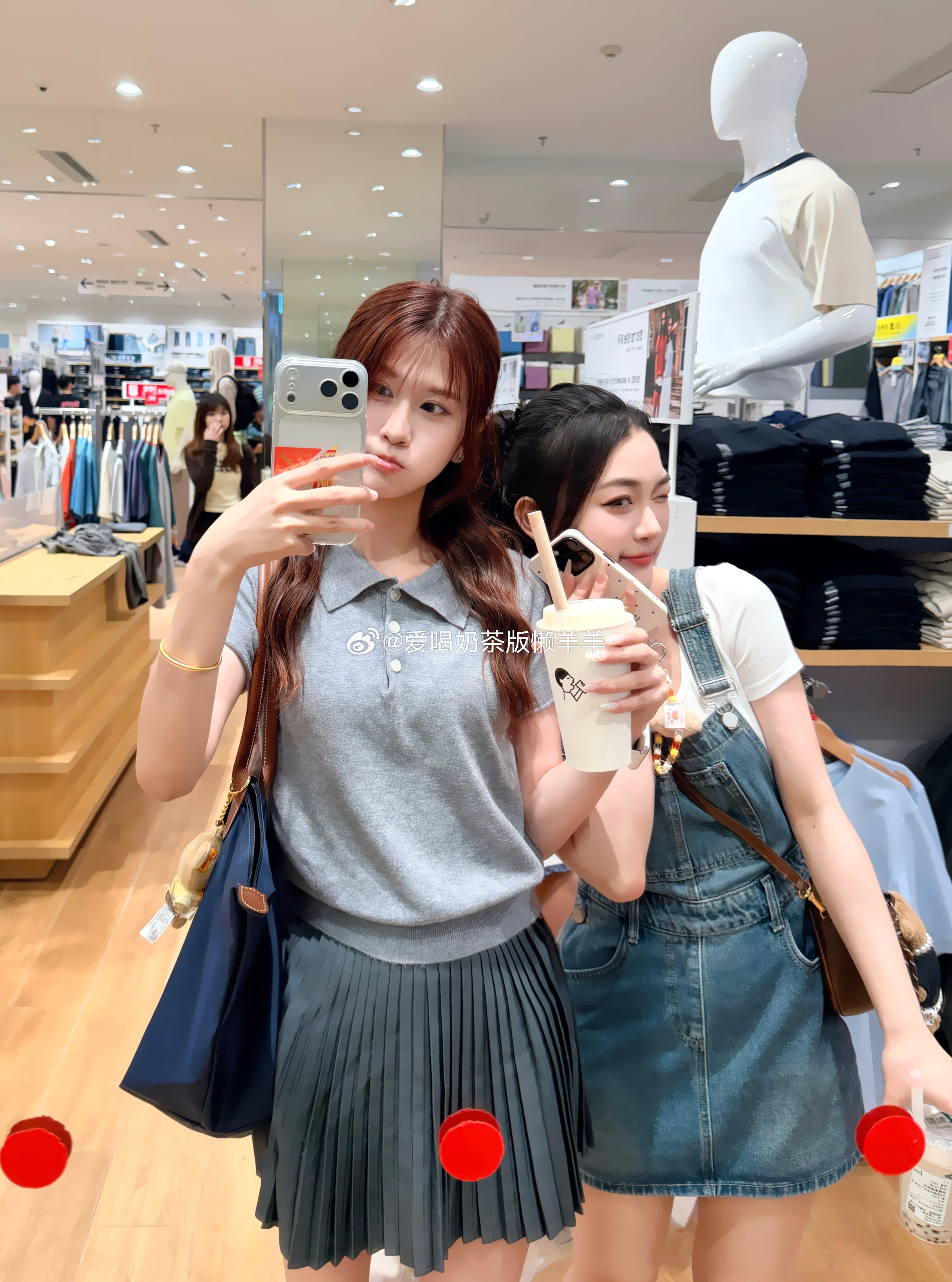 天气好闷热的一天哦