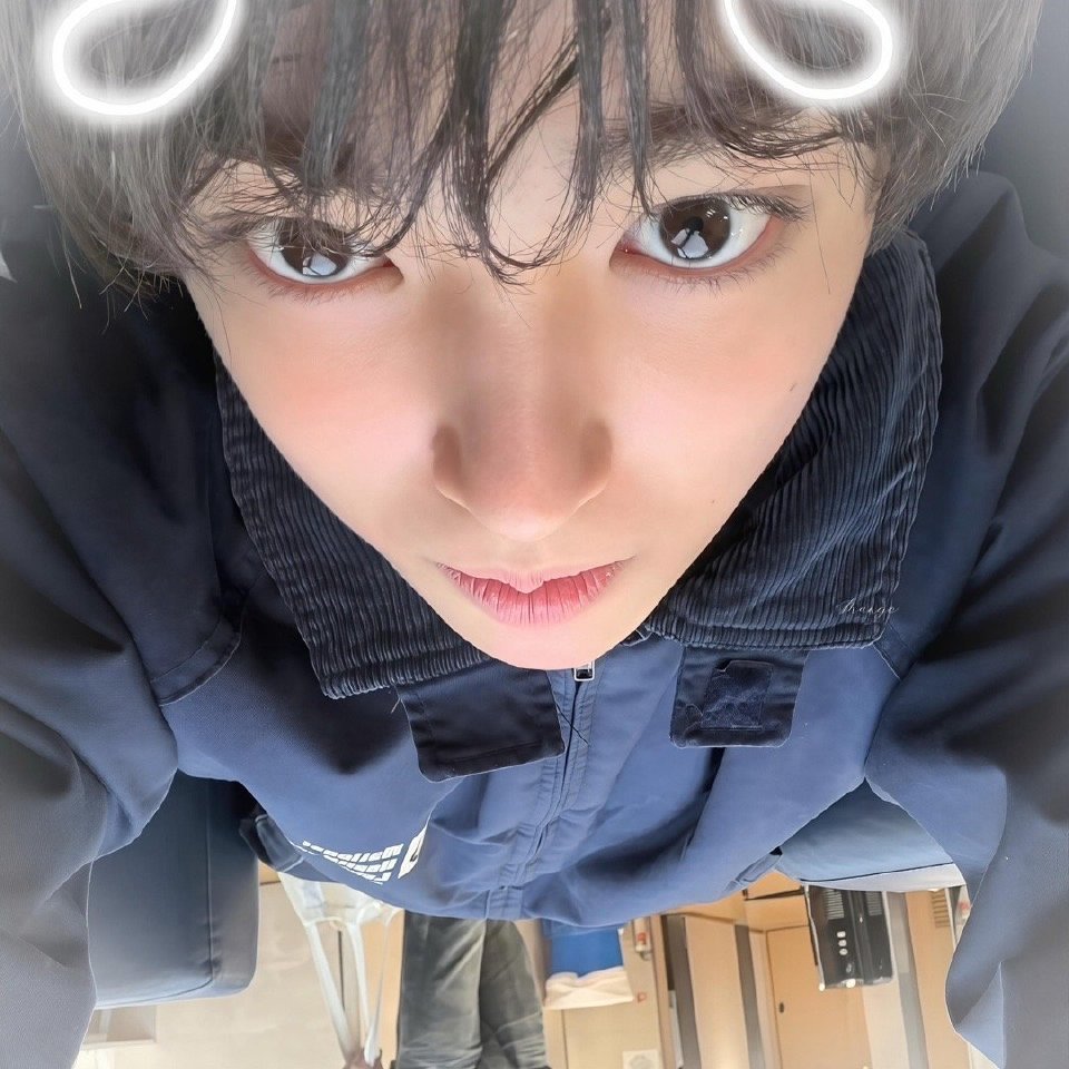 安乾镐  乖乖出道200天快乐 