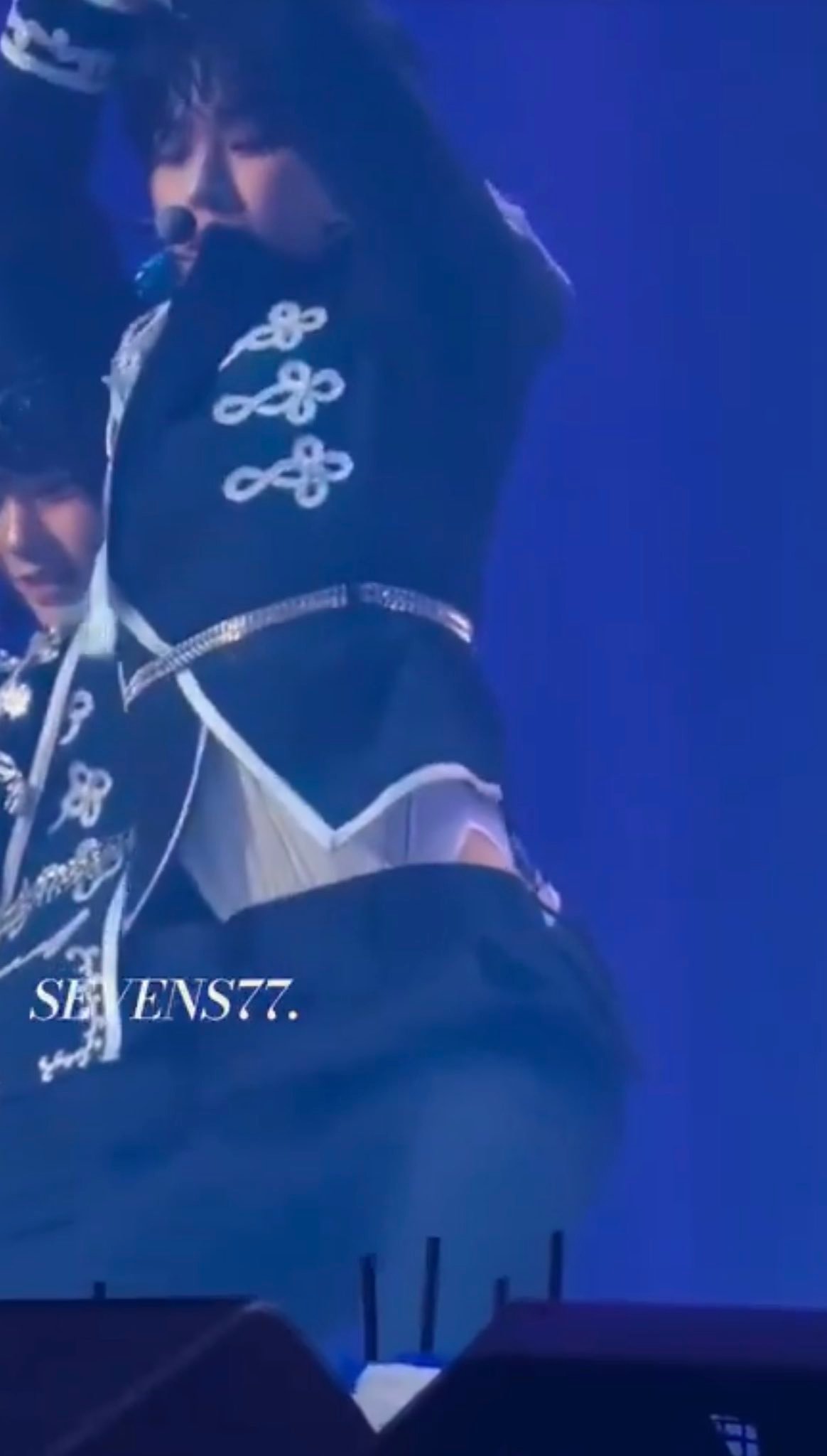 【twi】网友扒出riku的内搭