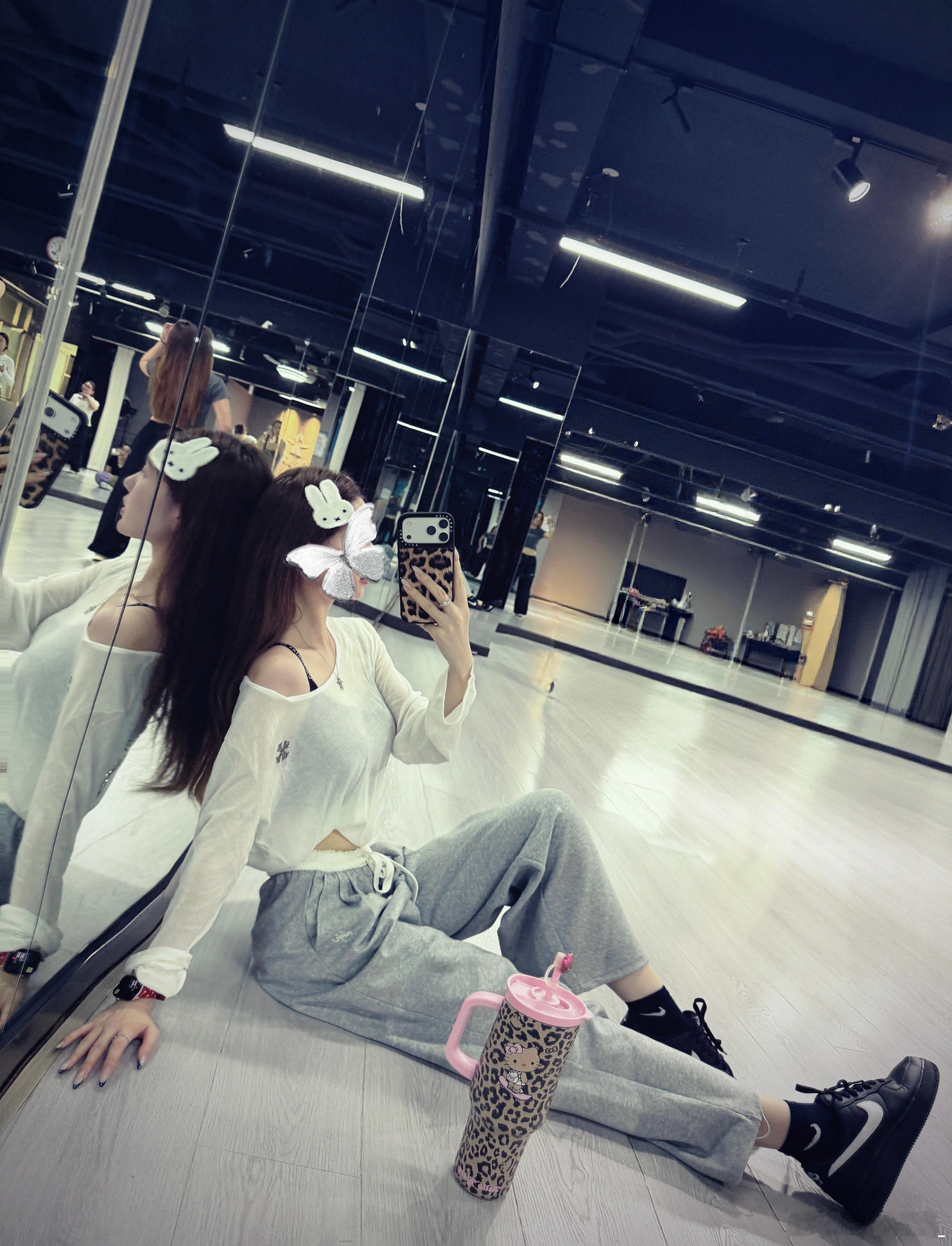 要不说跳舞是最好的医美Yeeee✌🏻 