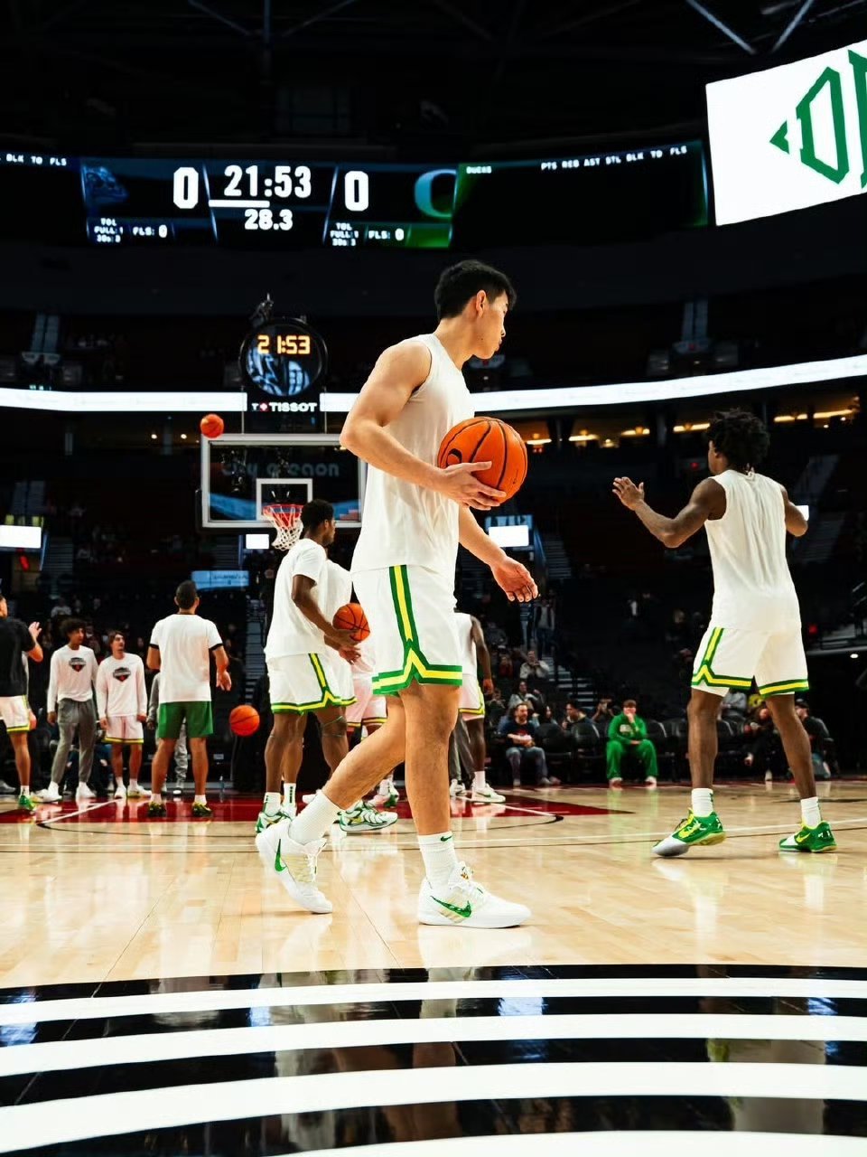 俄勒冈大学82-91不敌冈萨加大学。林薇本场替补出战，4中3拿到9分2助攻，单场