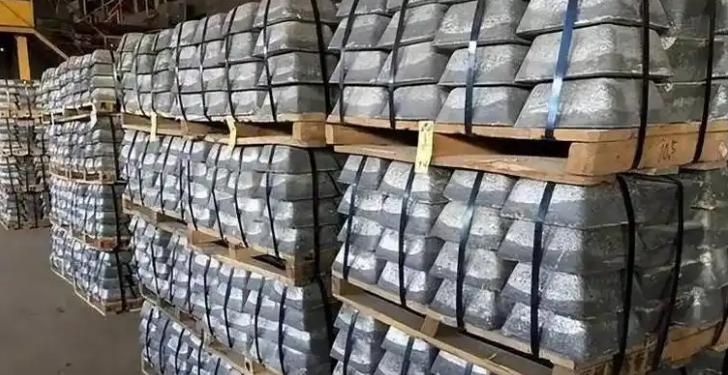拿着国家给的高额补贴，背地里却把9.37吨镓锗分成几十批偷偷运出国门，整整花了1