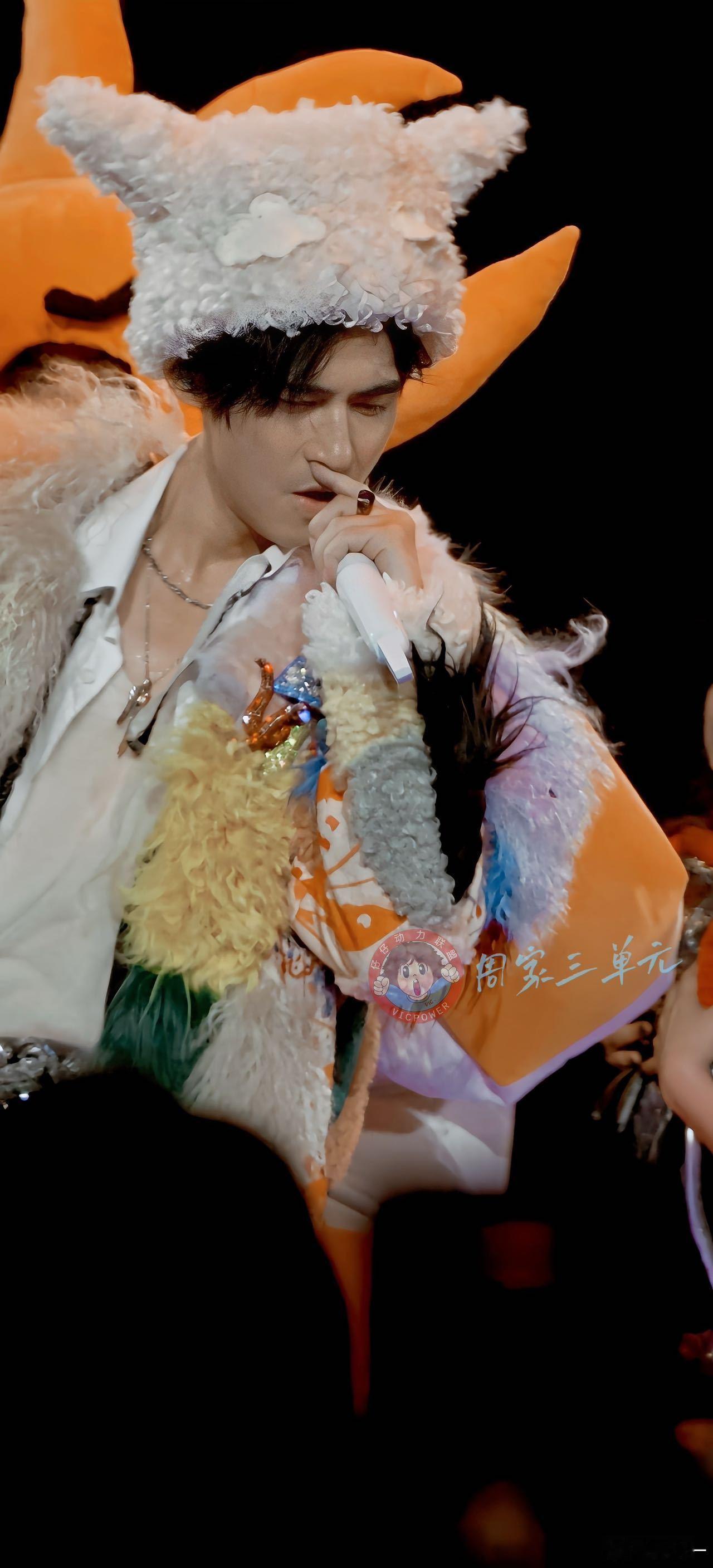 周渝民反差萌 仔仔舞台治愈力爆棚！ 