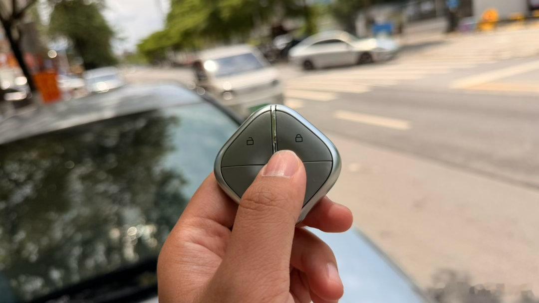 趁着放暑假前，跑一趟东南亚长途…在广西吃碗螺蛳粉，立刻出发这是说走就走的旅行🧳