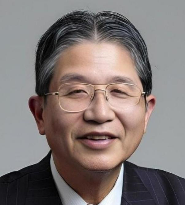日本要气死了！已是八十岁高龄的日本顶尖科学家藤岛昭，手握两百余项核心专利，竟带着