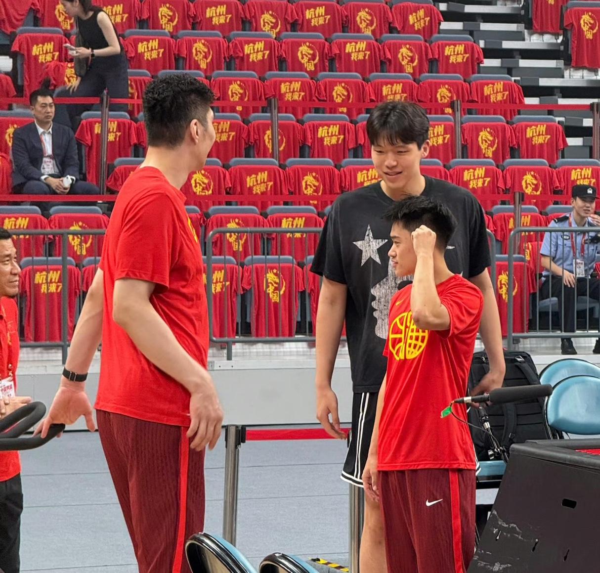 杨瀚森、余嘉豪、赵维伦等缺席中国男篮杭州热身赛首战，第二战他们有望出战展现不俗实