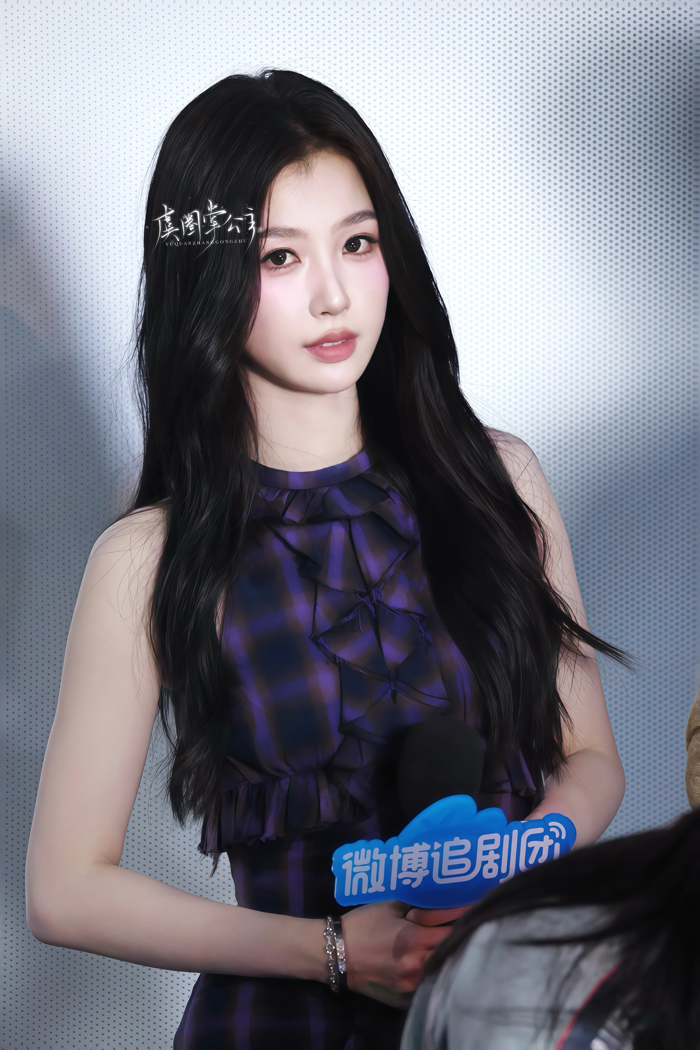 虞书欣        以后可以不用这么懂事，你想哭就哭，有委屈就说。      
