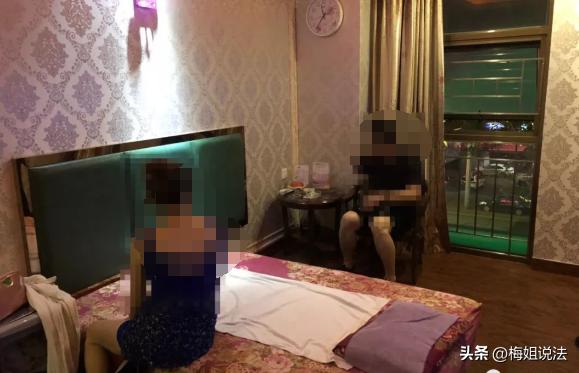 安徽，有一天晚上男子路过一家足浴店，内心没忍住想进去做按摩，点了个女技师给自己做