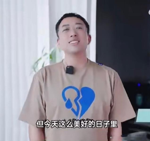 #群星给白鹿的生日祝福#开屏暴击就是于正，这个热搜点进来是真的嘎嘎晦气。 ​​​
