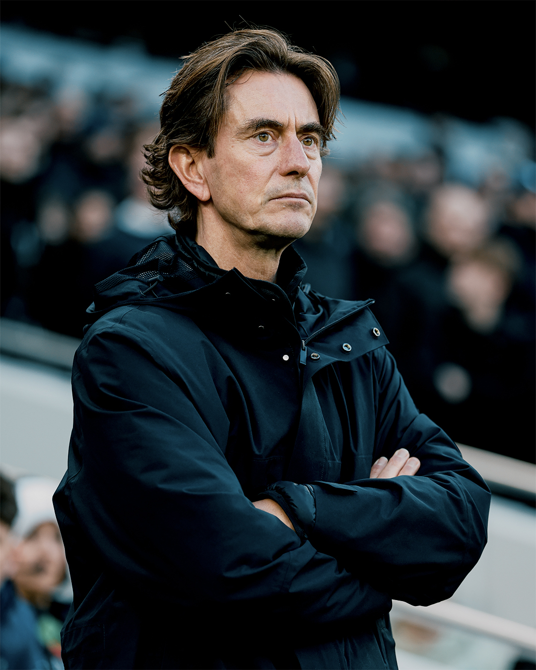 热刺官宣：主教练弗兰克下课 