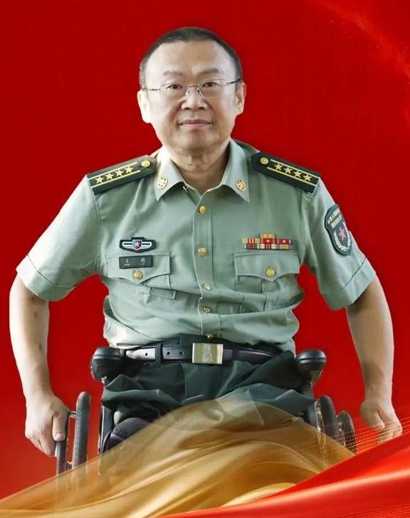 时代楷模王戟：轮椅为战车，代码铸国盾
 
时代楷模王戟身残志坚，二十载深耕守护家