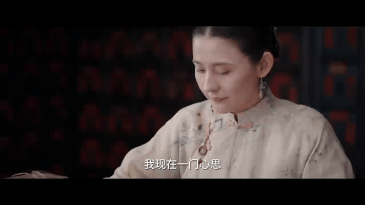 女主外耗观众就不内耗  《灼灼韶华》里的华姐是真的爽，外耗型人格遇事直接发疯，完