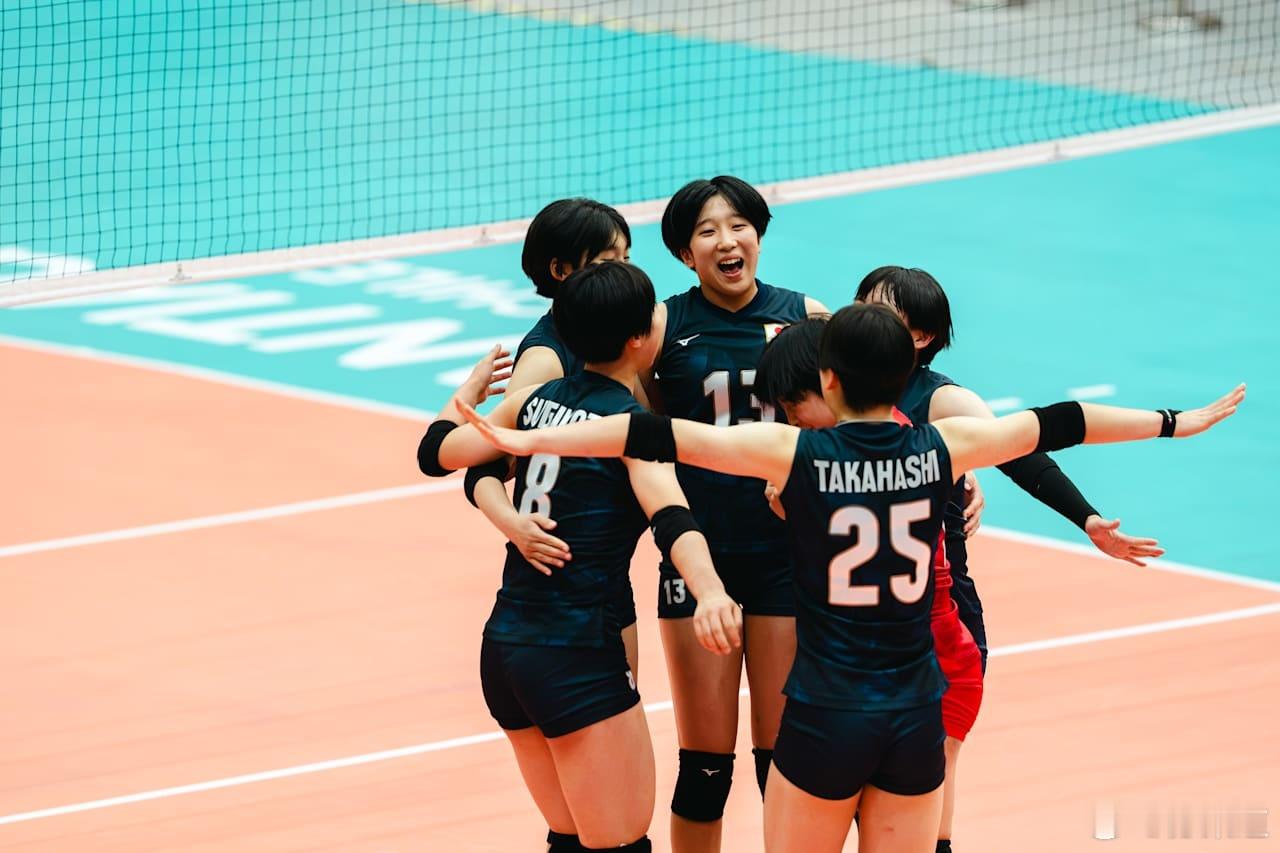 国际排坛动态2026女排U17世锦赛9-12名排位赛 日本队0-3（15-25/