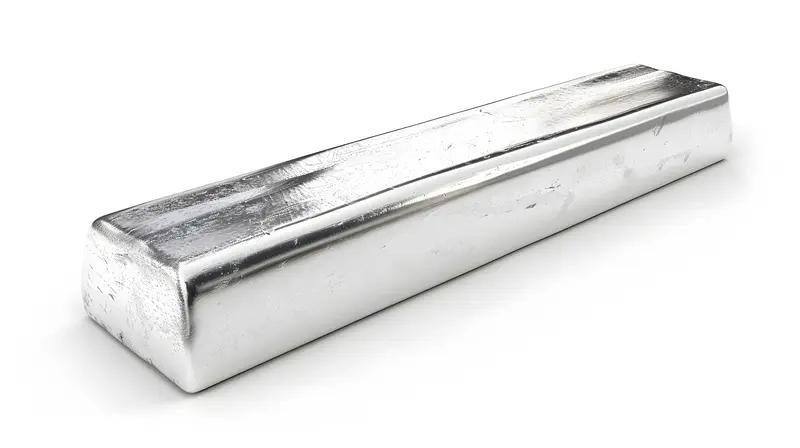 1月15日，广西南宁男子1550元网购纯度99.99%银条，打算做成首饰送母亲，