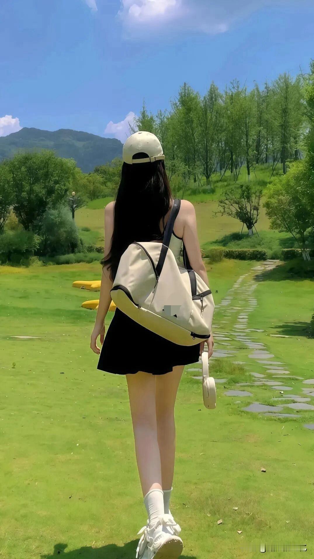 人往往不是在顺境中觉醒，而是在撞了南墙头破血流之后。当繁华褪去，只剩下赤裸裸的生