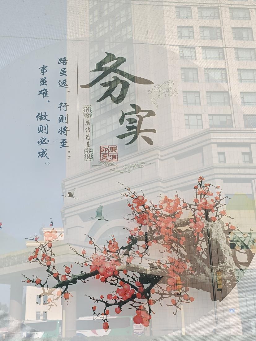 写寄语>活动的最后一天。
在活动的最后一天，我想对考入大学的学子们说的是：
大学