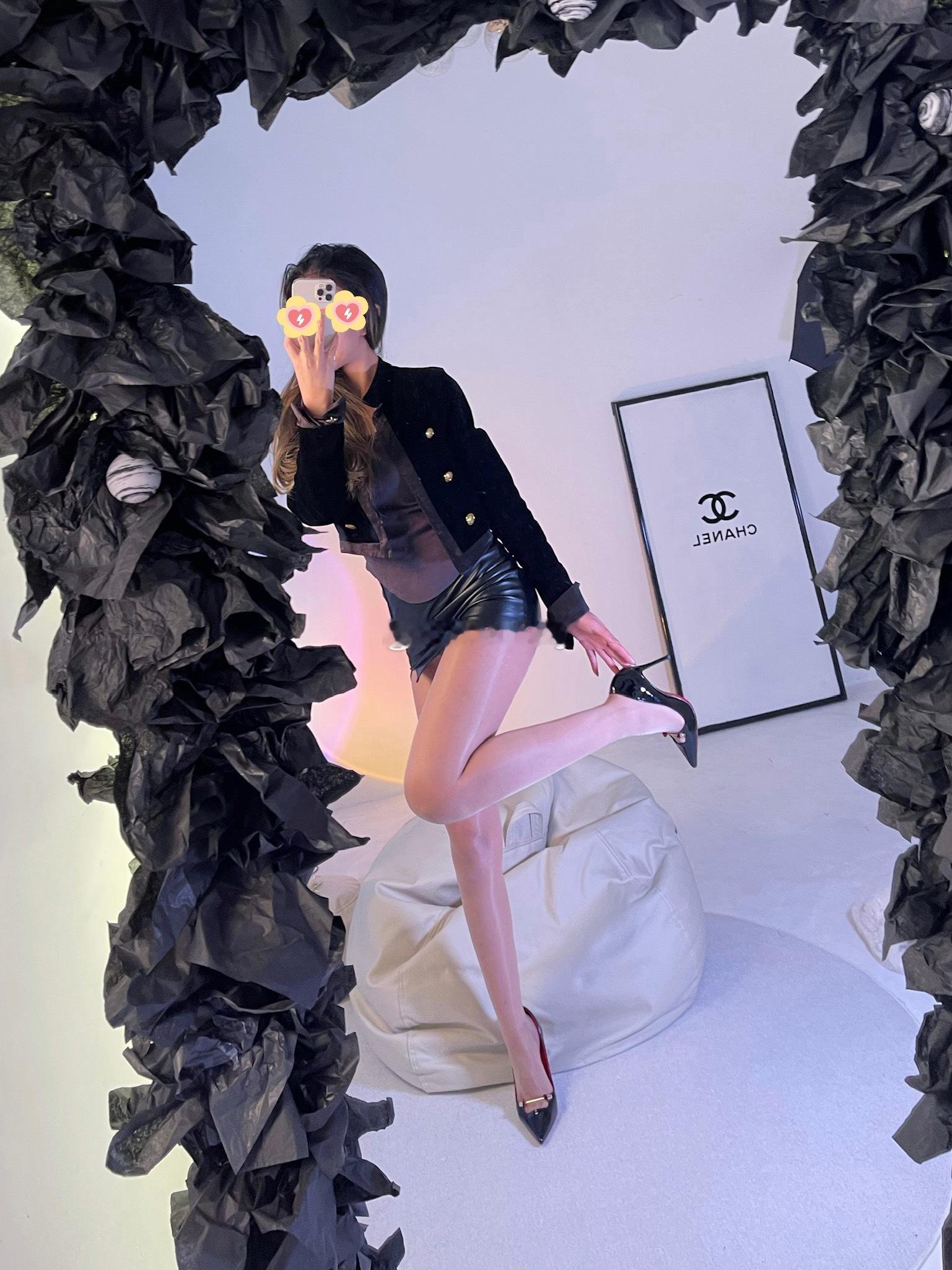 转眼间，已经2026.1.3号啦随手拍让想象失控诱桃丝袜炒菜专用ootd