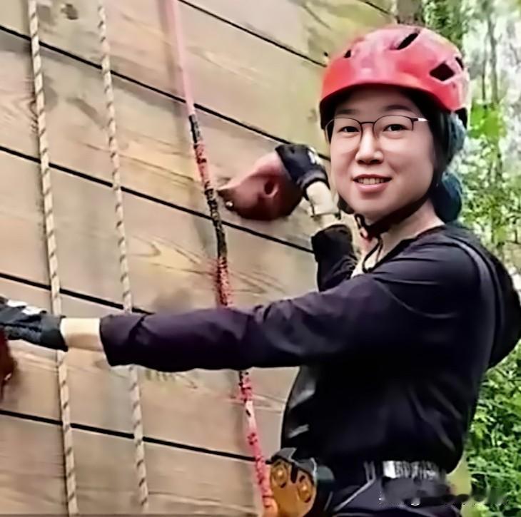 33岁清华女硕士驻村离世，她把50万资金和一条致富路留给了深山


清华硕士的光