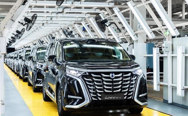 中国为什么大力发展电车，因为台湾问题不可能无期限推迟，如果动武，我们的军事实力在