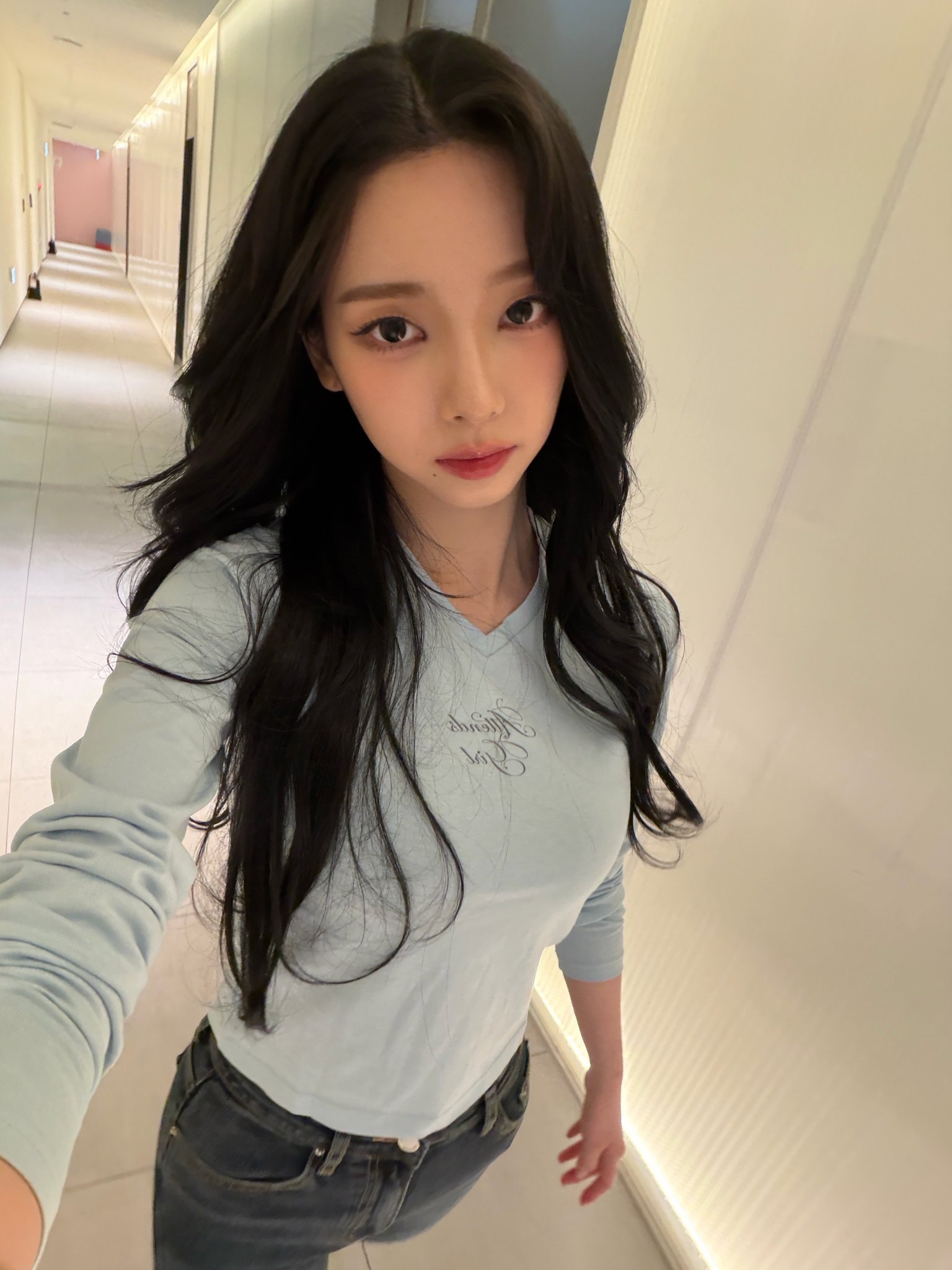 260314🫧aespa柳智敏 为了 TikTok 挑战而特意换裤子，只为了你