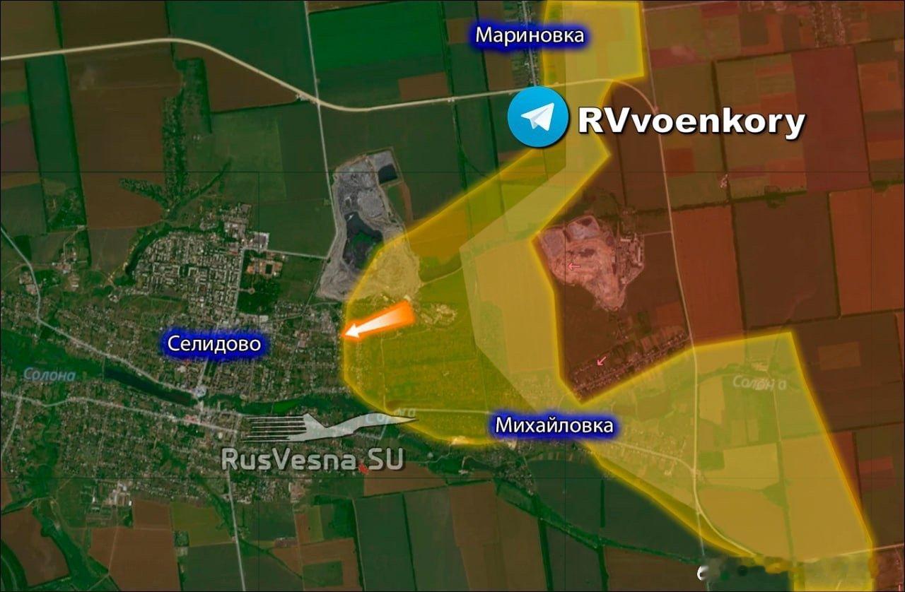 俄军于夜间开始对塞利多沃镇发起进攻。 ​​​