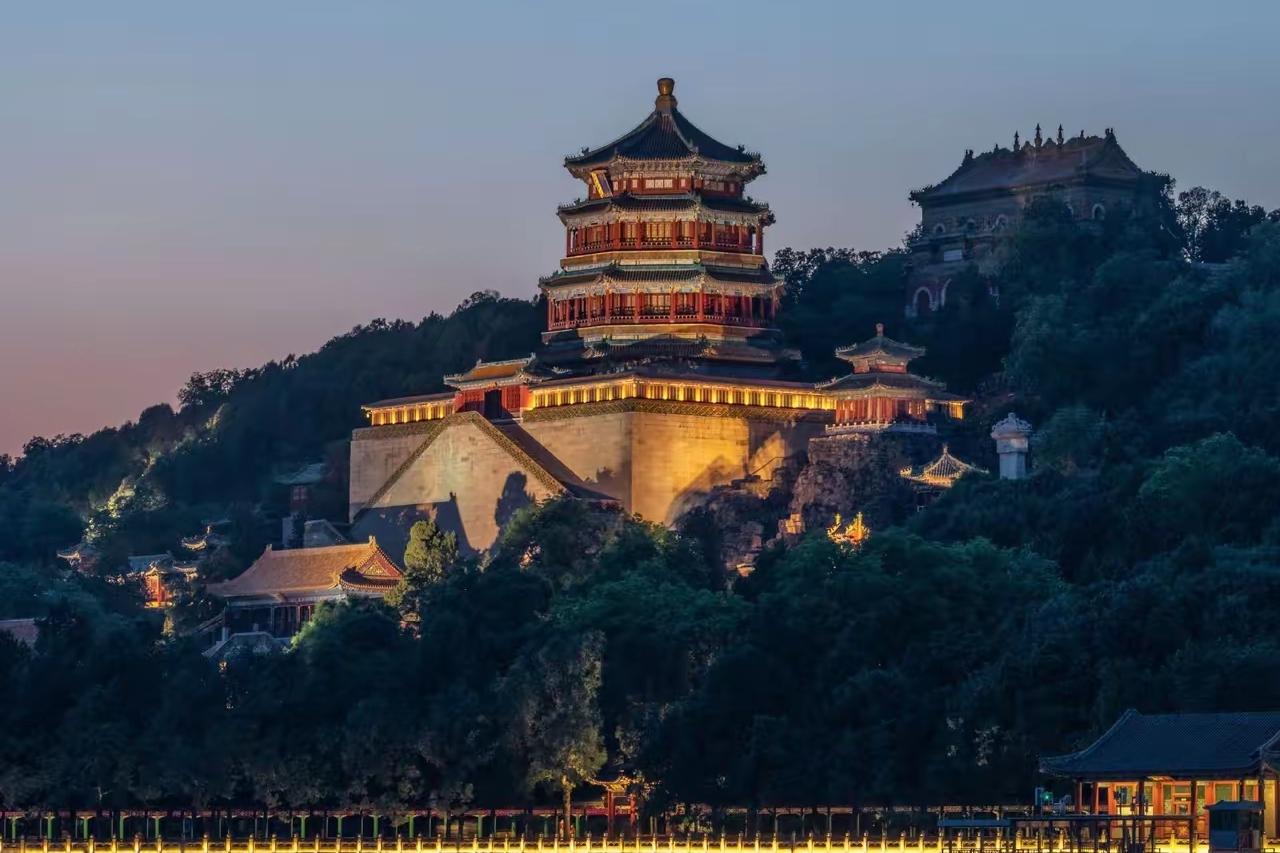 ✨中国是哲学家治国✨

🐼 美西方说我们中国是"工程师治国"，贫道个人认为这种